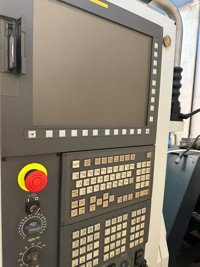 Used Tornio CNC ad asse orizzontale SPINNER