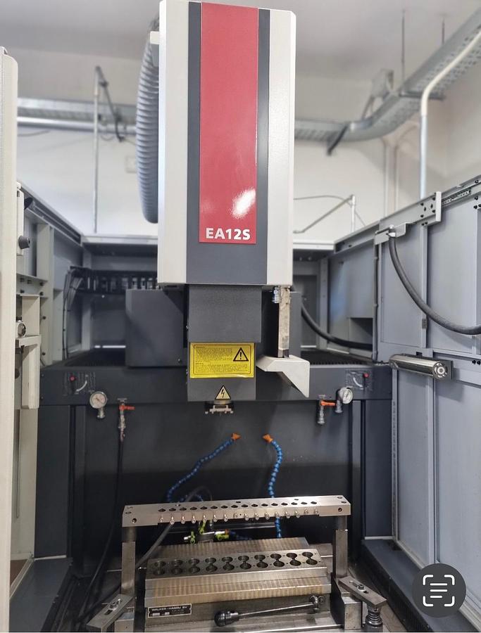 Used Elettroerosione a tuffo MITSUBISHI EA 12S