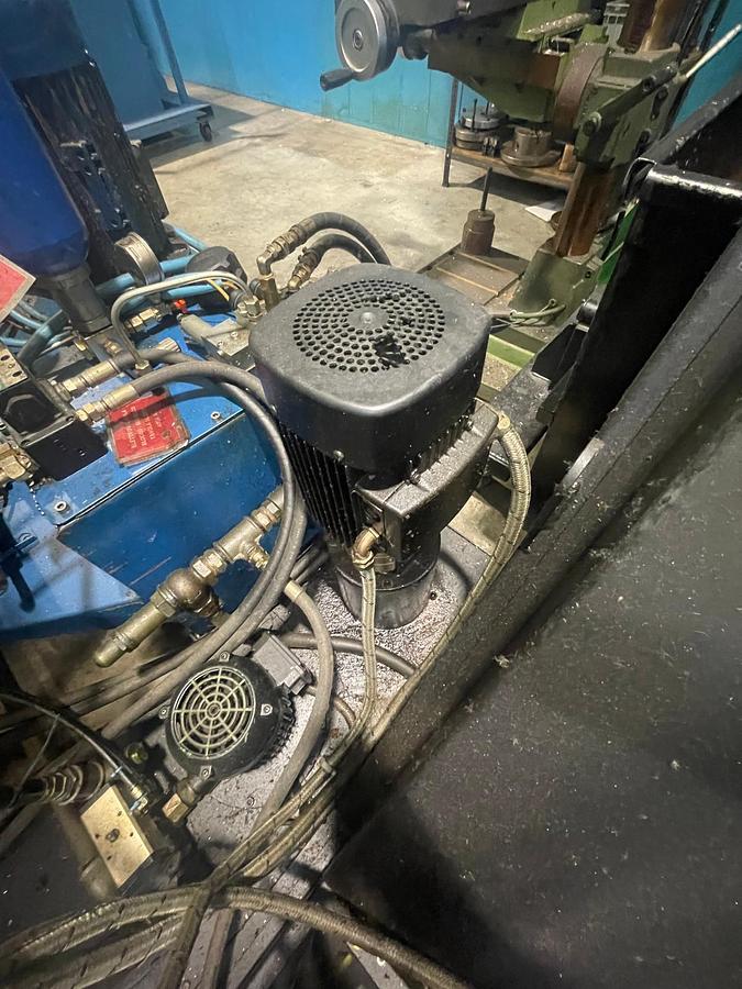 Used Centro di lavoro verticale FAMUP MCX 1000