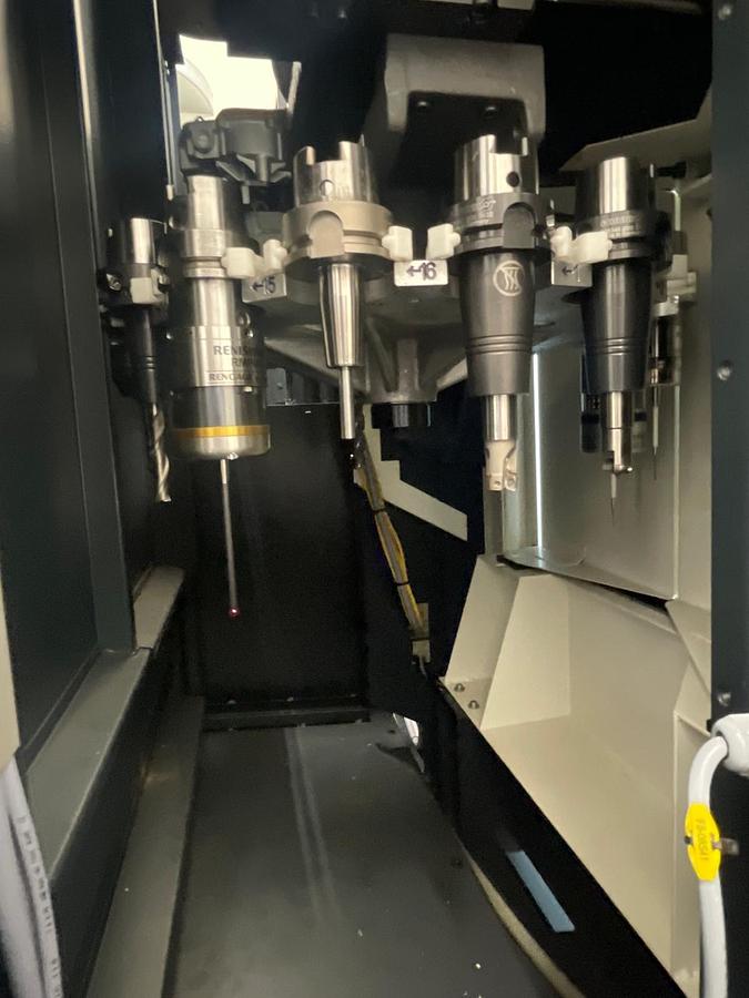 Used Centro di lavoro verticale 5 assi DMG DMU50