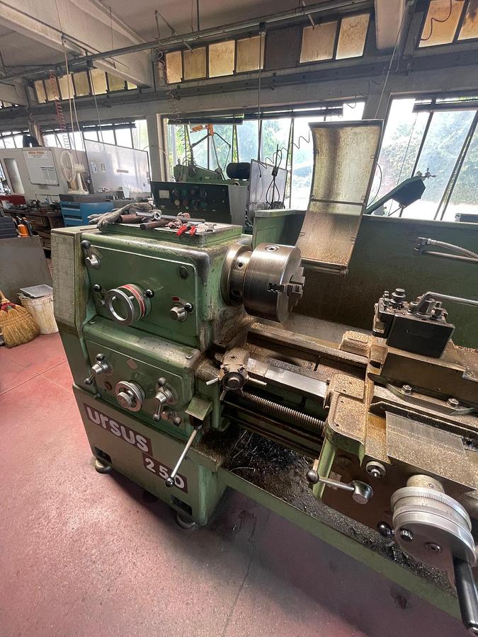 Used Tornio parallelo CMT URSUS 250