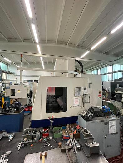 Used Centro di lavoro verticale DAEWOO ACE V 600