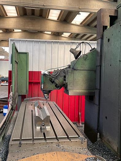 Usato FRESATRICE CNC A BANCO FISSO FIL FS 200