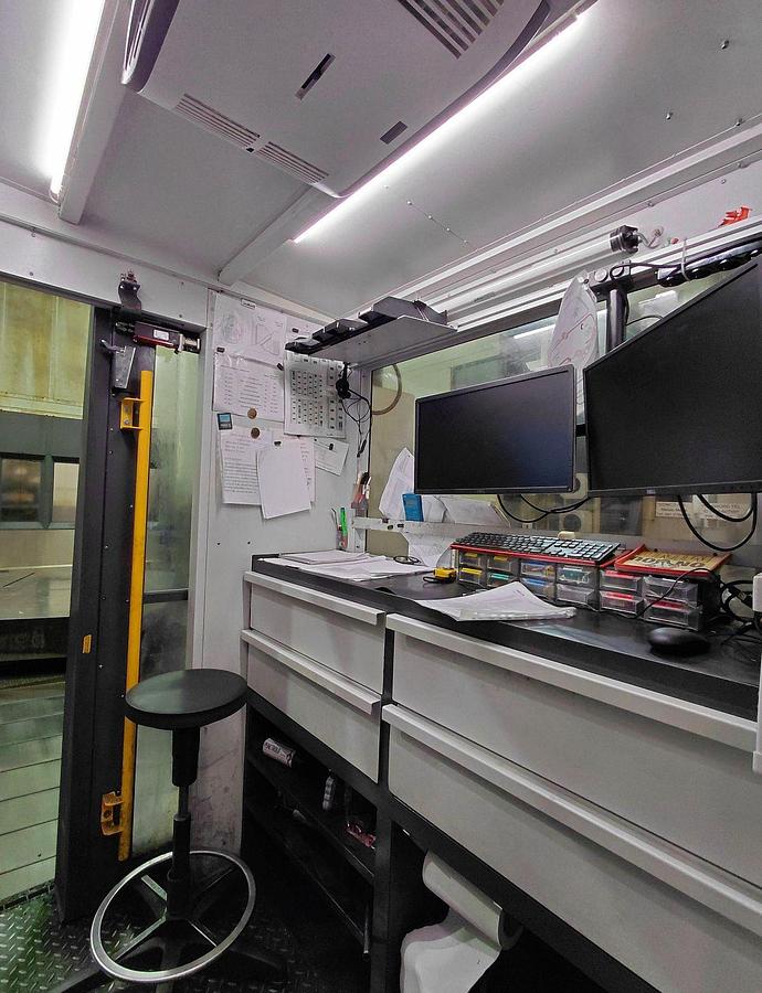 Used Alesatrice montante mobile con doppia tavola FPT SPIRIT 450