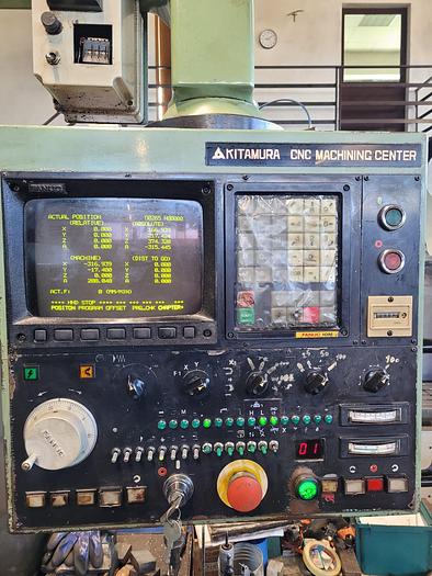 Used Centro di lavoro verticale KITAMURA MYCENTER 2/585