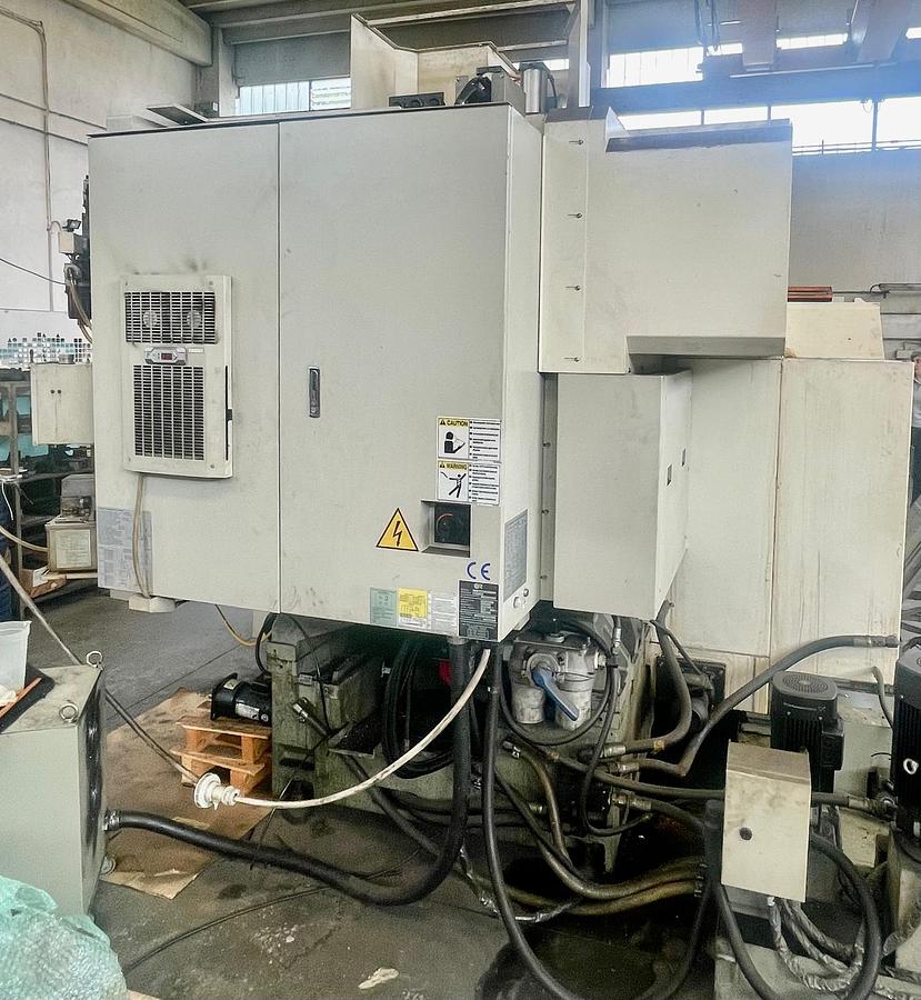 Used Centro di lavoro verticale VICTOR VCENTER A-110