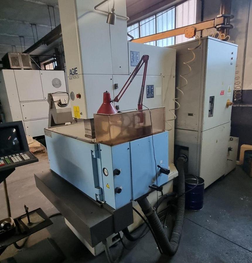 Used Elettroerosione a tuffo AGIE AGIETRON 3U
