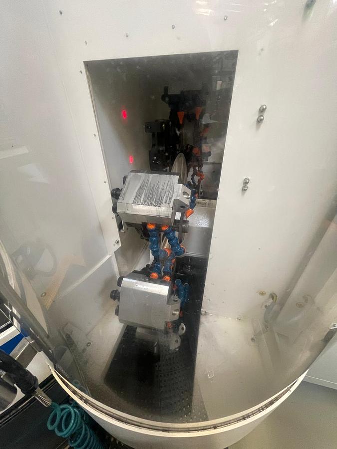 Used Affilatrice CNC WALTER HELITRONIC VISION-W