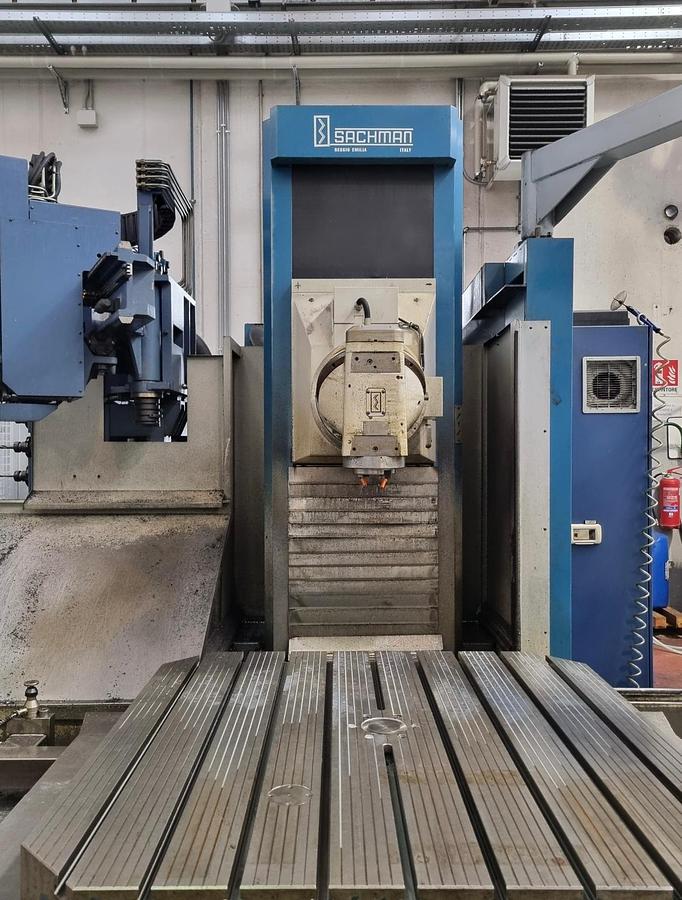Used Fresatrice cnc SACHMAN TRT10 HS 