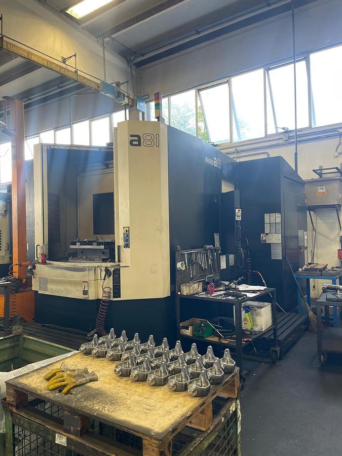 Used Centro di lavoro MAKINO A81