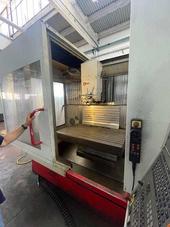 Used Centro di lavoro verticale HERMLE U1000 S 