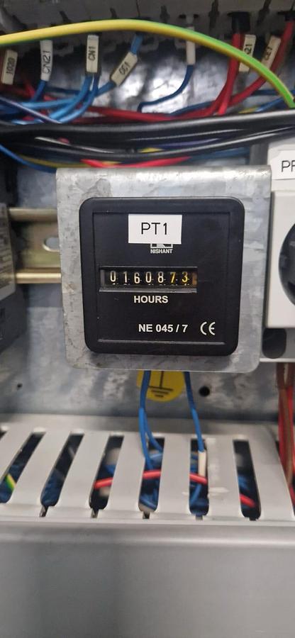 Used Centro di lavoro 5 assi CNC HURON K2X 8F