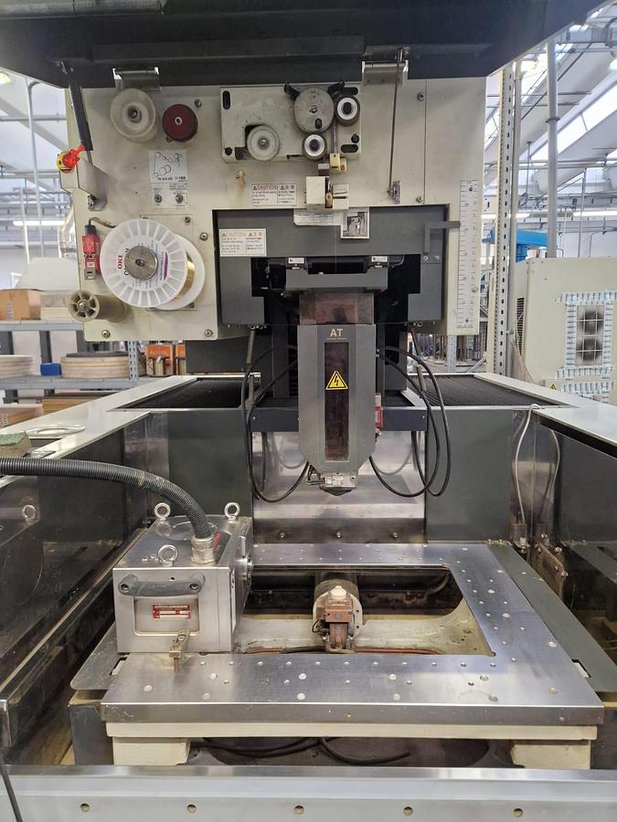 Used Elettroerosione a filo MITSUBISHI FA20VS