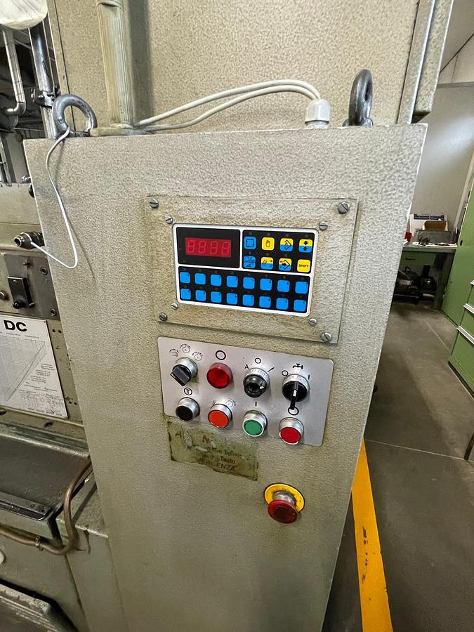 Used Tornio multimandrino TORNOS SAS 16 DC