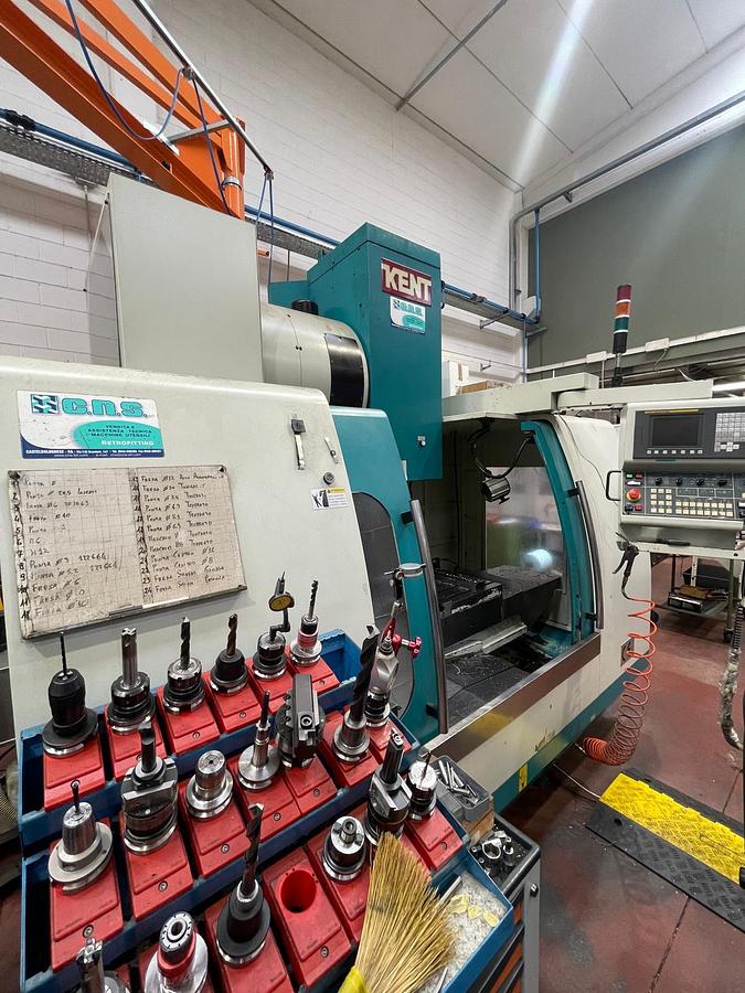 Used Centro di lavoro verticale KENT KMV-10