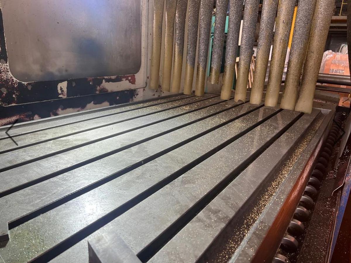 Used Fresatrice cnc a banco fisso EUMACH FBE 2600