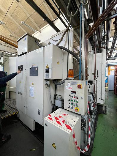 Used Centro di lavoro orizzontale OKUMA pallet 630 x 630