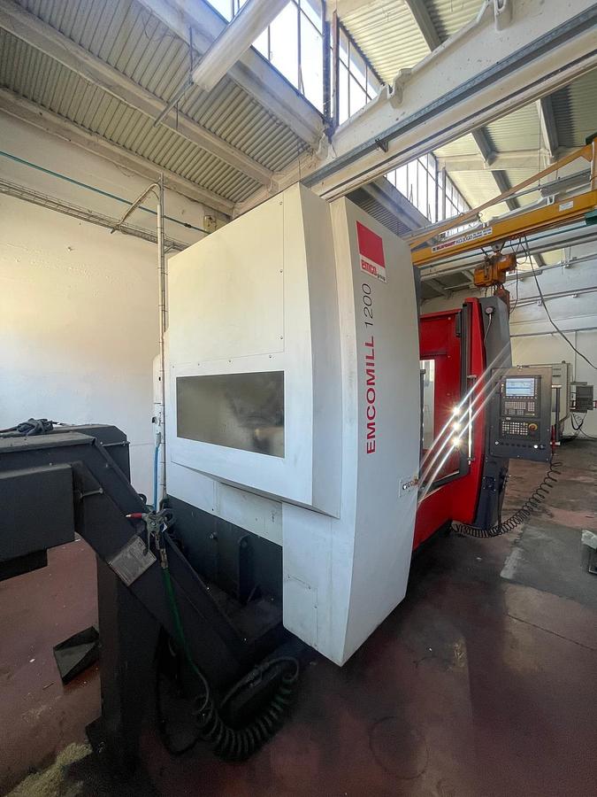 Used Centro di lavoro verticale EMCO EM 1200