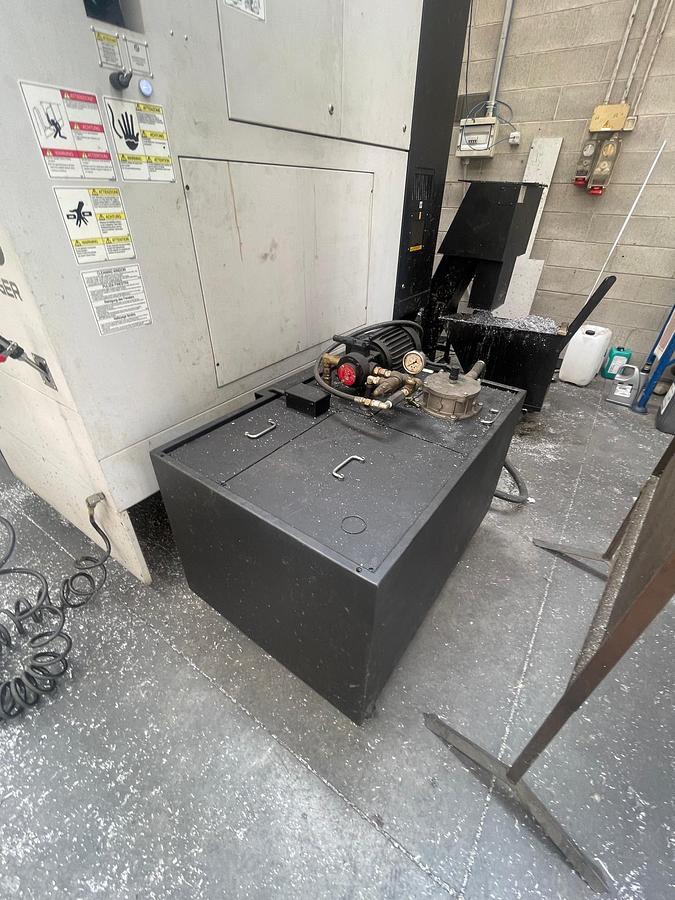 Used Centro di lavoro verticale MICROCUT V-30 THE CHALLENGER