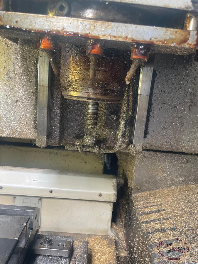 Used Centro di lavoro verticale 3 assi CNC PEAR EC43