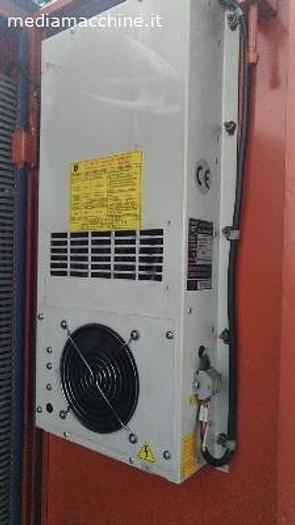 Usato CENTRO DI LAVORO VERTICALE SHE HONG OMICRON 1020