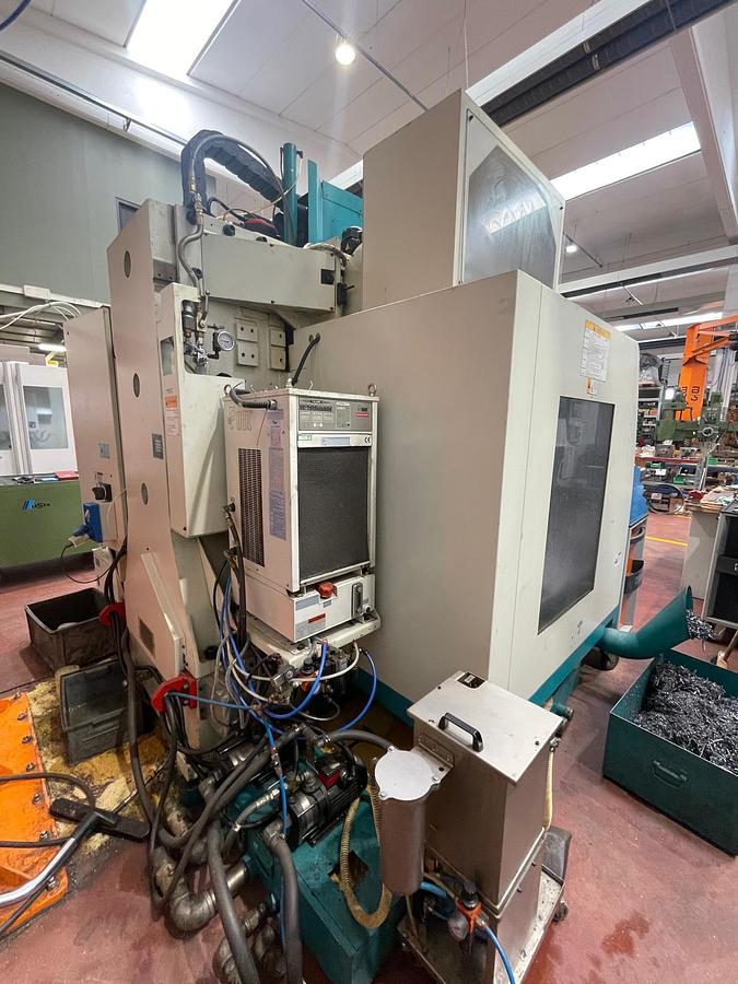 Used Centro di lavoro verticale KENT KMV-10
