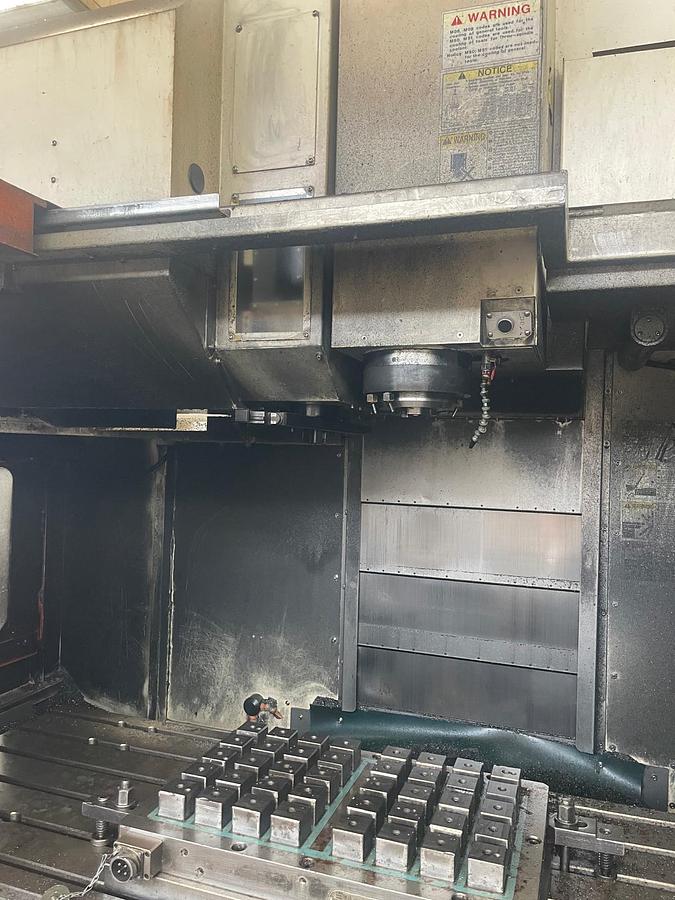 Used Centro di lavoro verticale VICTOR VCENTER A-110