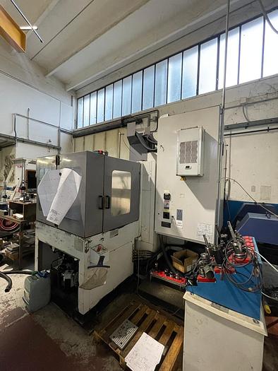 Used Centro di lavoro verticale MORISEIKI SV 500