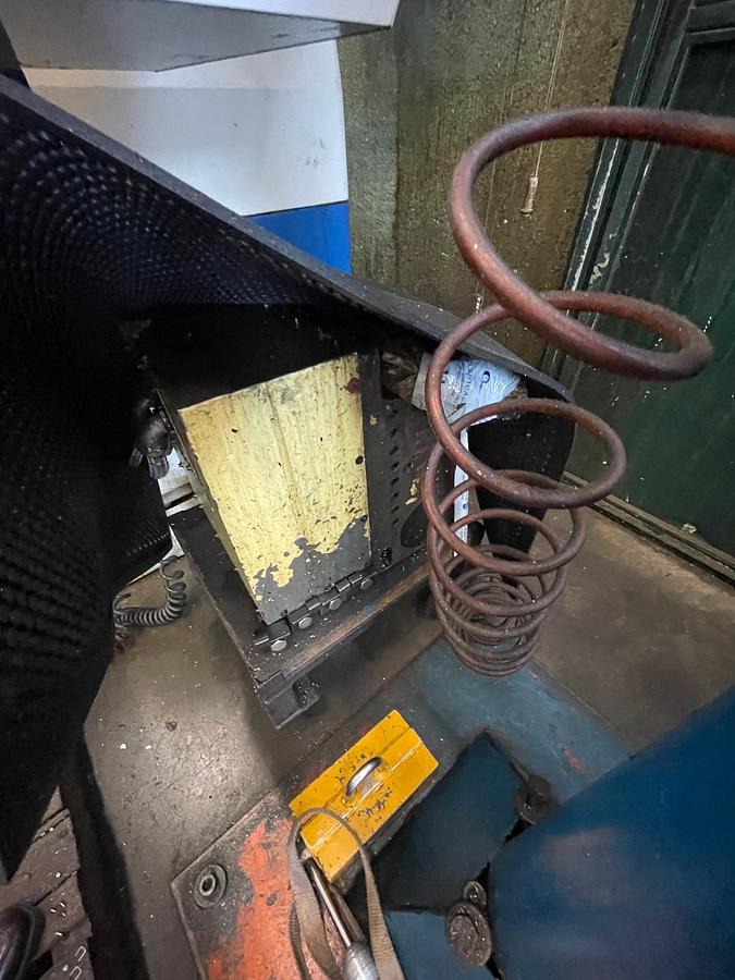 Used Centro di lavoro verticale DAEWOO ACE 600