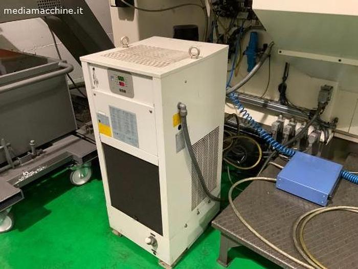 Usato CENTRO DI LAVORO VERTICALE  KONDIA HM 2010