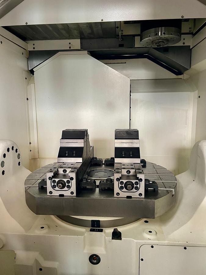 Used Centro di lavoro MAZAK VARIAXIS i-800 neo