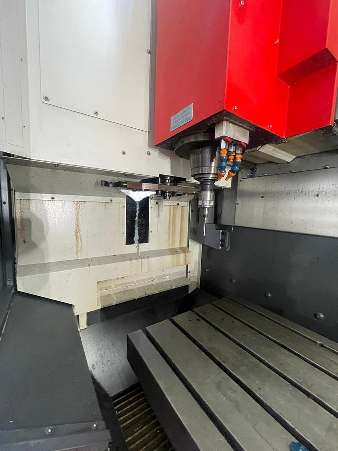 Used Centro di lavoro verticale EMCO EM 1200