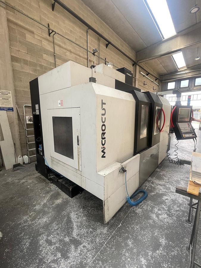 Used Centro di lavoro verticale MICROCUT V-30 THE CHALLENGER