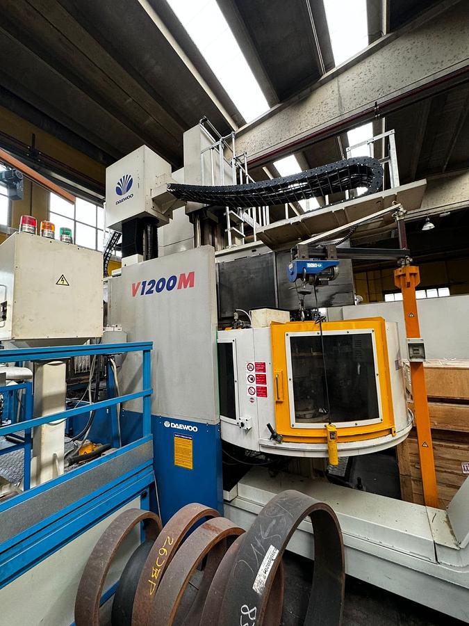 Used Tornio verticale DAEWOO - DOOSAN PUMA V-1200M