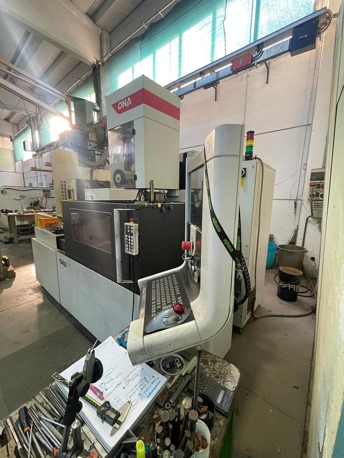 Used Elettroerosione a filo ONA AF35