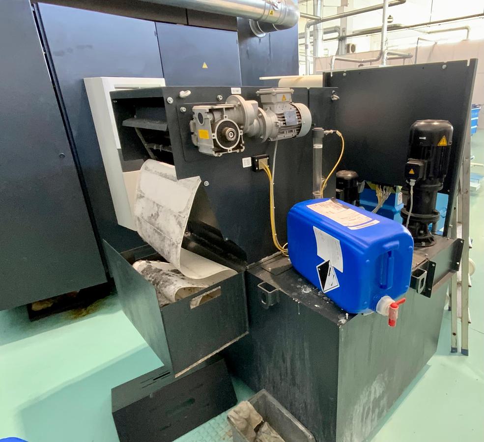 Used Centro di lavoro 5 assi a montante mobile DMF 260-7