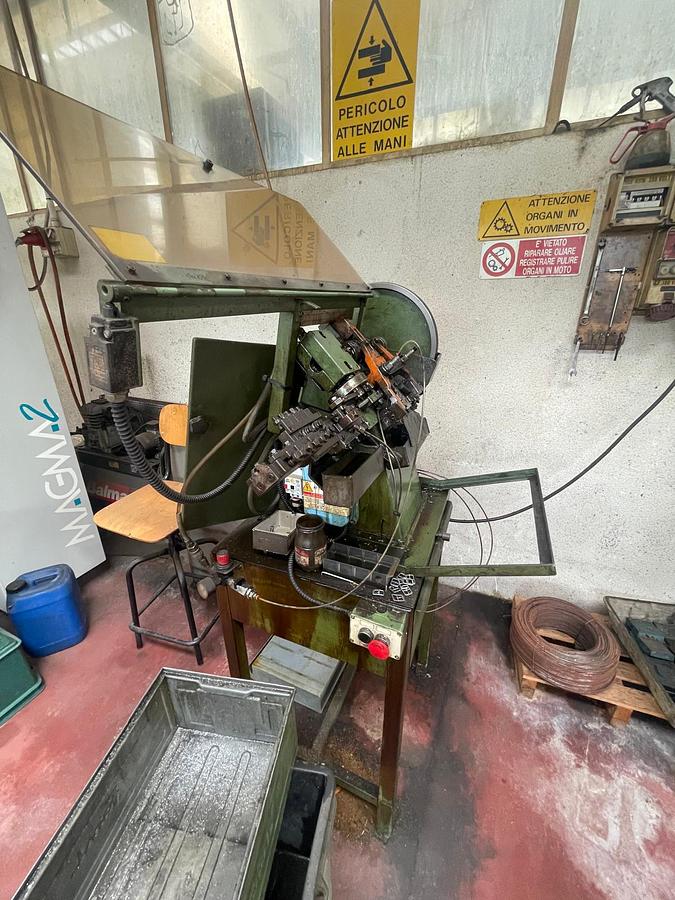 Used Lotto macchinari per la lavorazione del filo metallico 