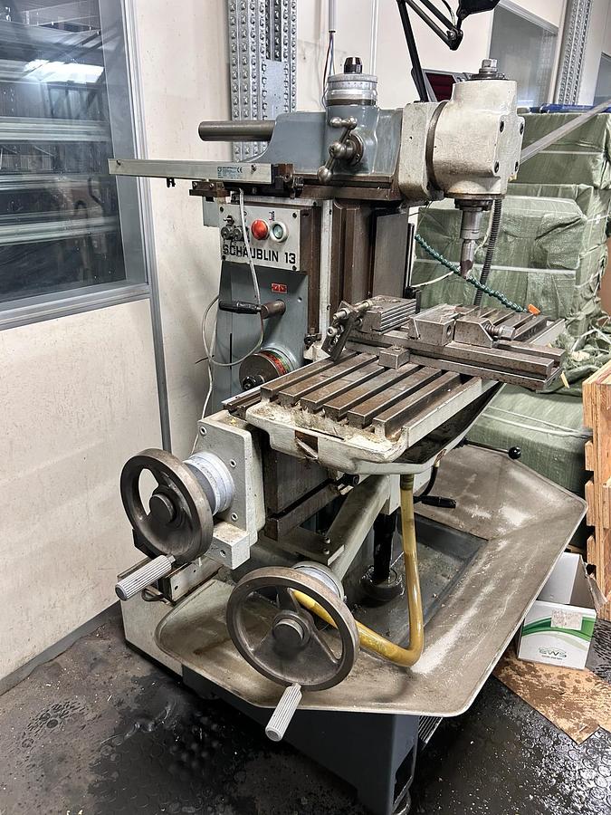 Used Fresatrice manuale SCHAUBLIN 13