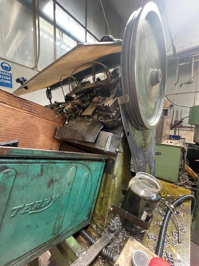 Used Lotto macchinari per la lavorazione del filo metallico 