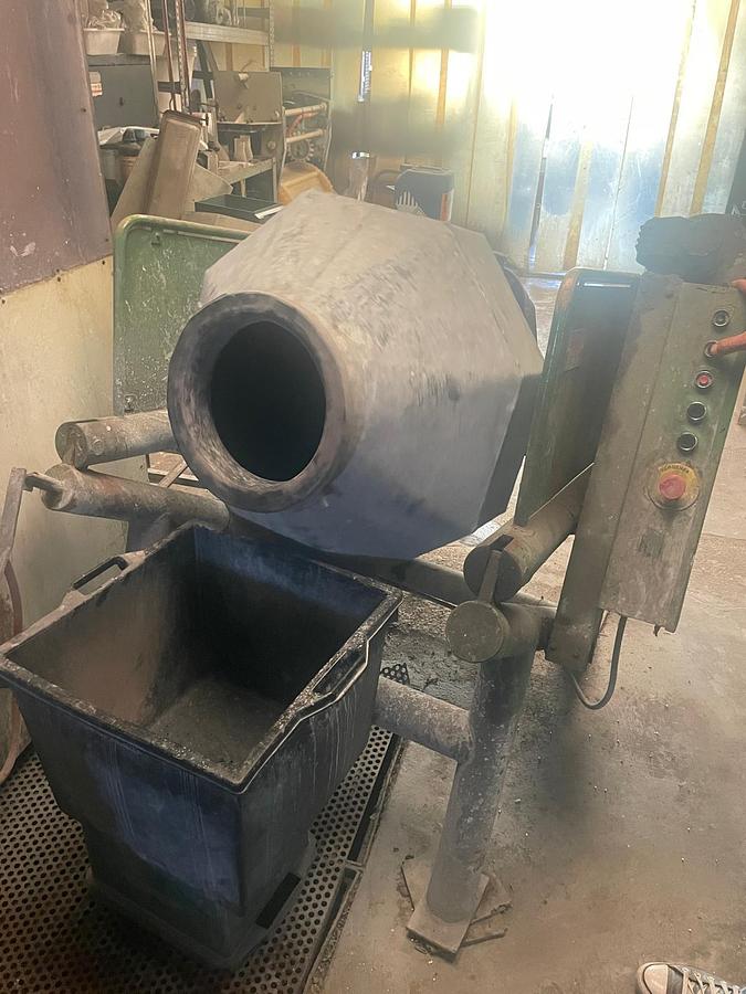 Used Buratti rotazionali con inclinazione per scarico 