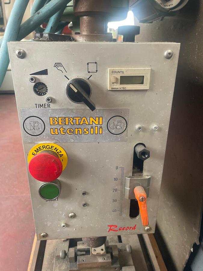 Used Maschiatrice RECORD A1 