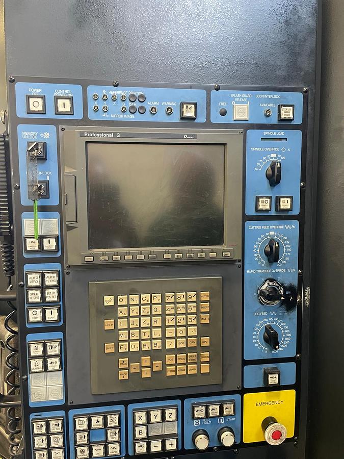 Used Centro di lavoro MAKINO A81