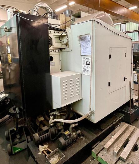 Used Centro di lavoro verticale 3 assi HURCO VMX 30