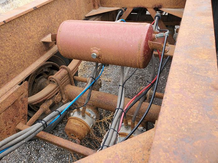 Used 40' Delta Container / Chassis Trailer - 3 Axle