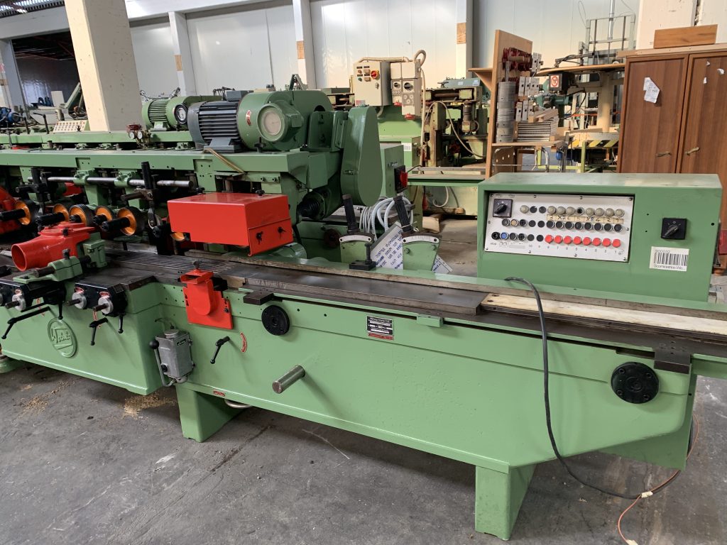 Usato Scorniciatrice marca Weinig modello PFA 17N a 8 alberi