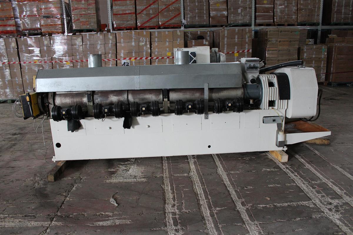 2000 BATTENFELD 90mm; L/D 30; Cambia
