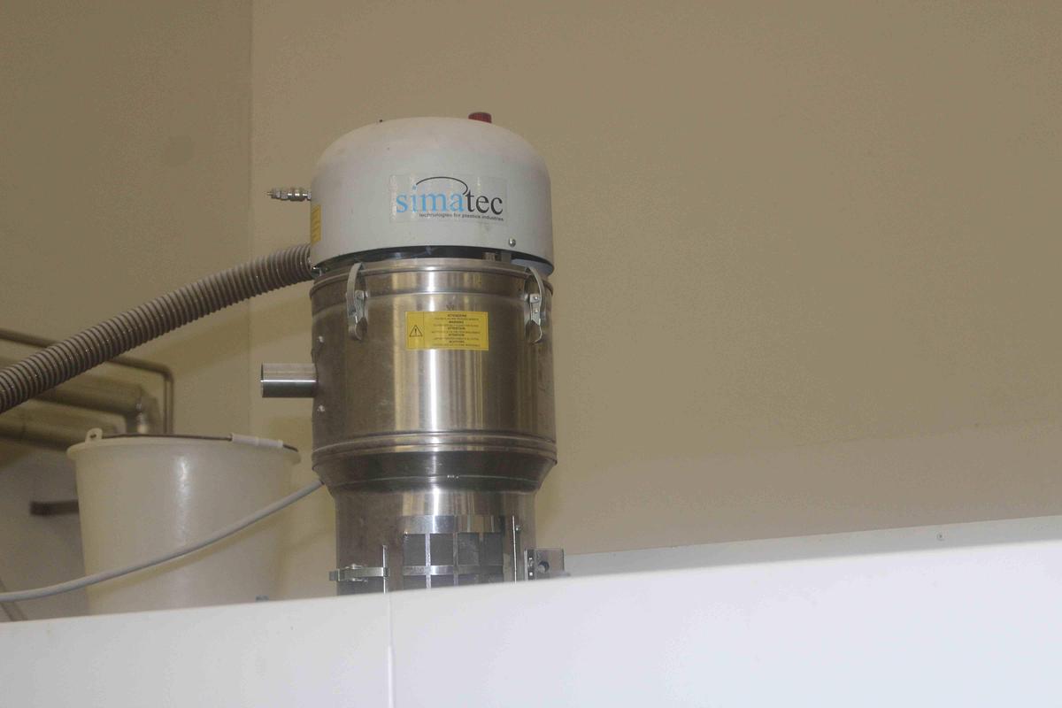 2012 Fanuc ROBOSHOT 150B S2000i