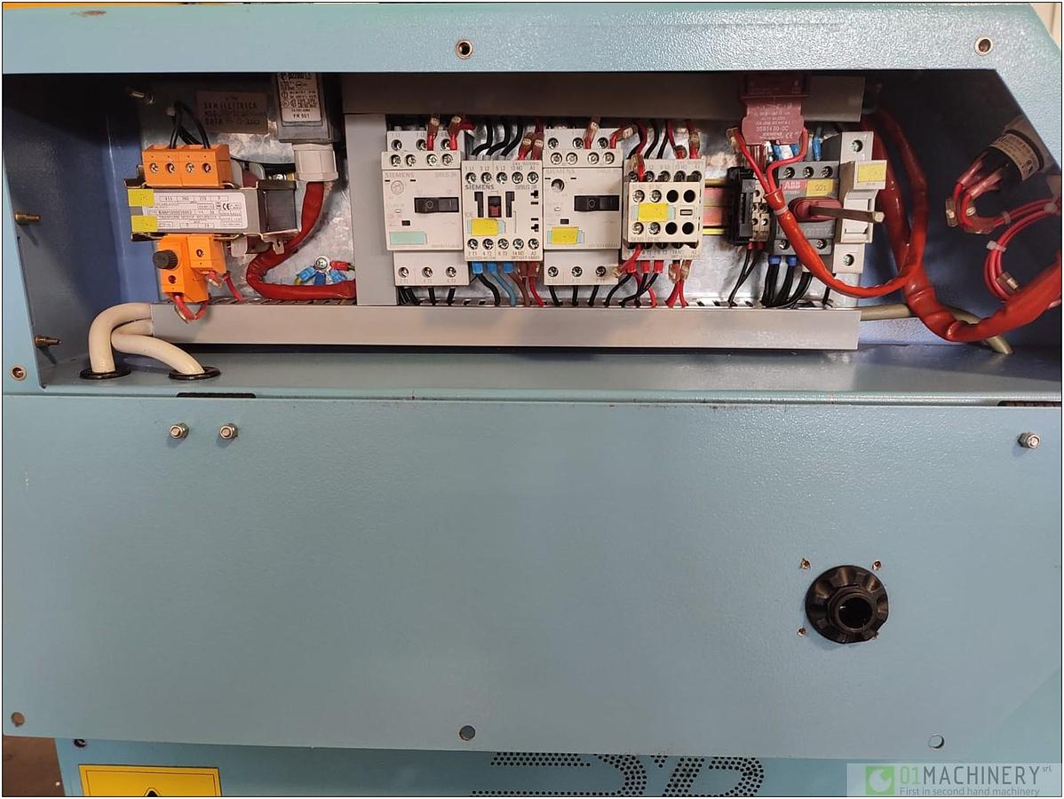 2001 SB PLASTICS MACHINERY GR3302/C