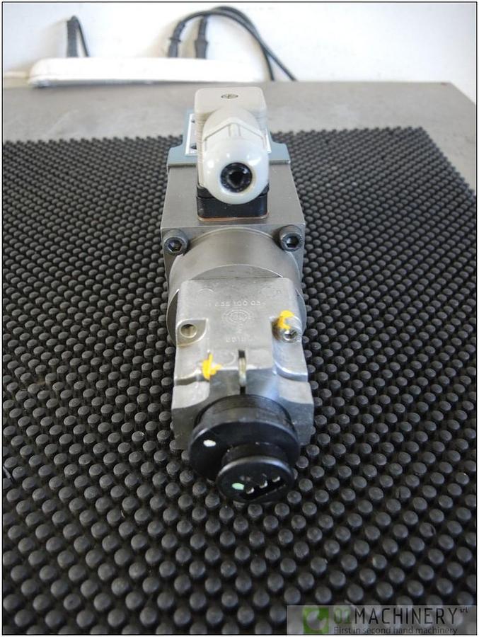 BOSCH 0 811 402 003