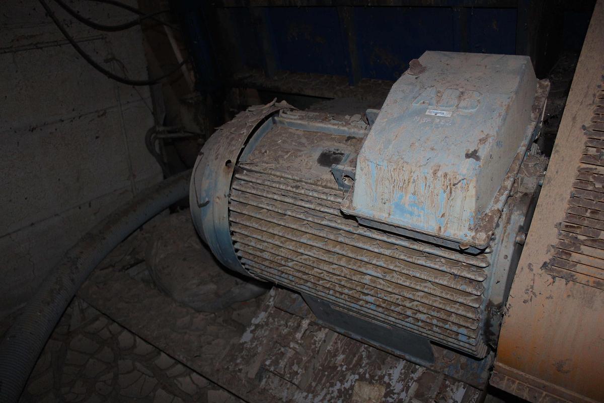 2001 PREVIERO MU916PRT